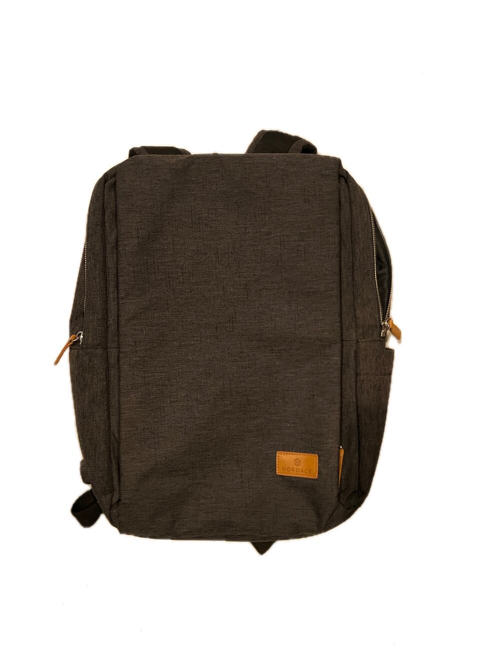 Nordace Siena Pro 15 Backpack w USB Charging 20L